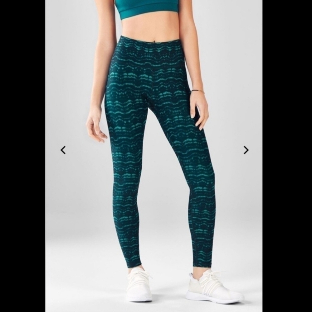 Fabletics High Waisted Powerhold Legging Teal Black Tidal Print Women's Small S